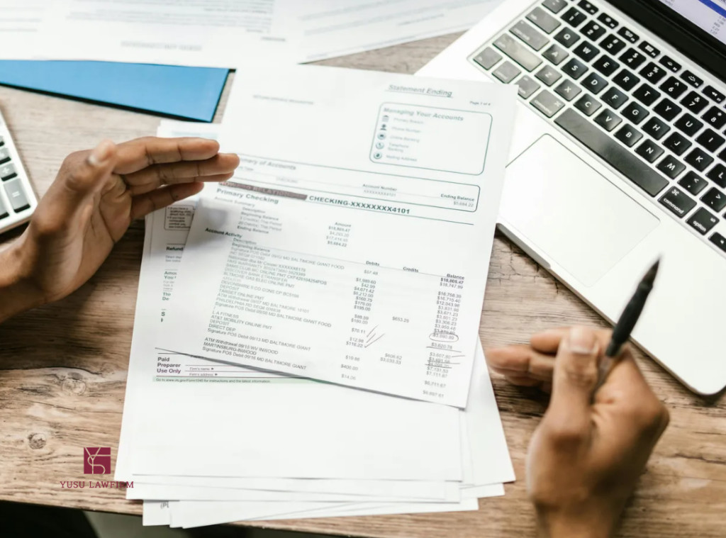 Reviewing financial records for property division in a Korean divorce
