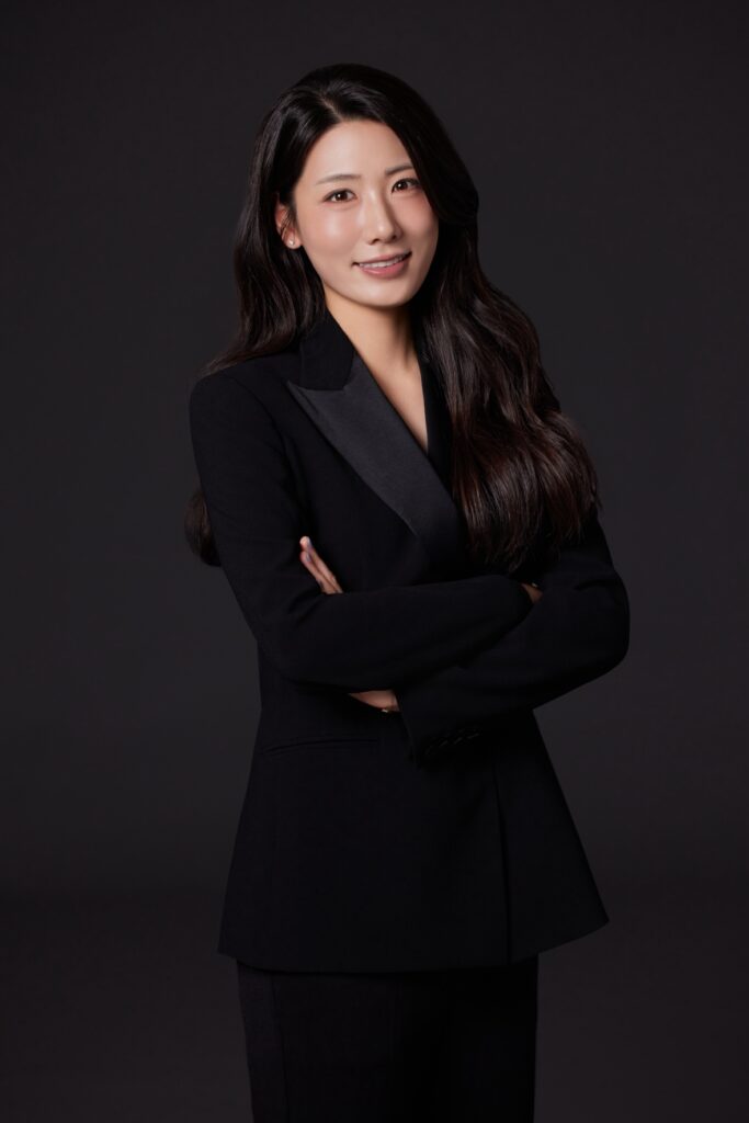 Attorney Kyungmin Kim, U.S.-educated English-speaking attorney at YUSU Law Firm in Seoul, Korea
