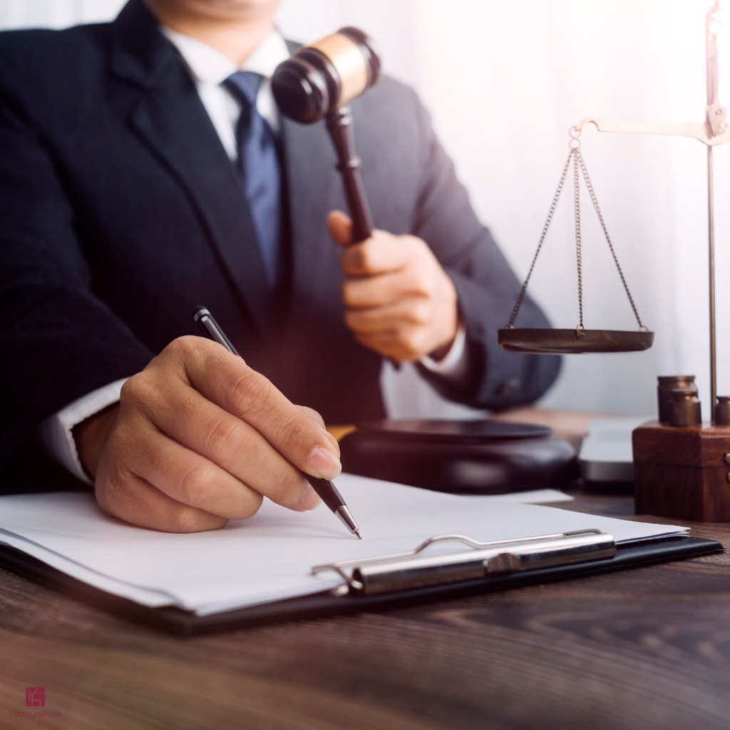 Charged with Hit-and-Run in Korea but Didn't Realize the Accident? How One Case Ended in No Charges Consultation with a Korean English-speaking lawyer about a traffic case